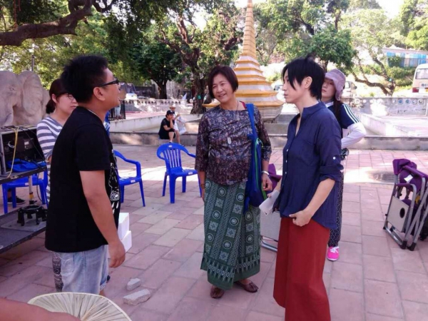 鄭佩佩、陳法蓉拍攝現(xiàn)場(chǎng)