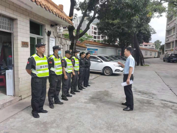 龍山崗位作學(xué)校假期工作安排